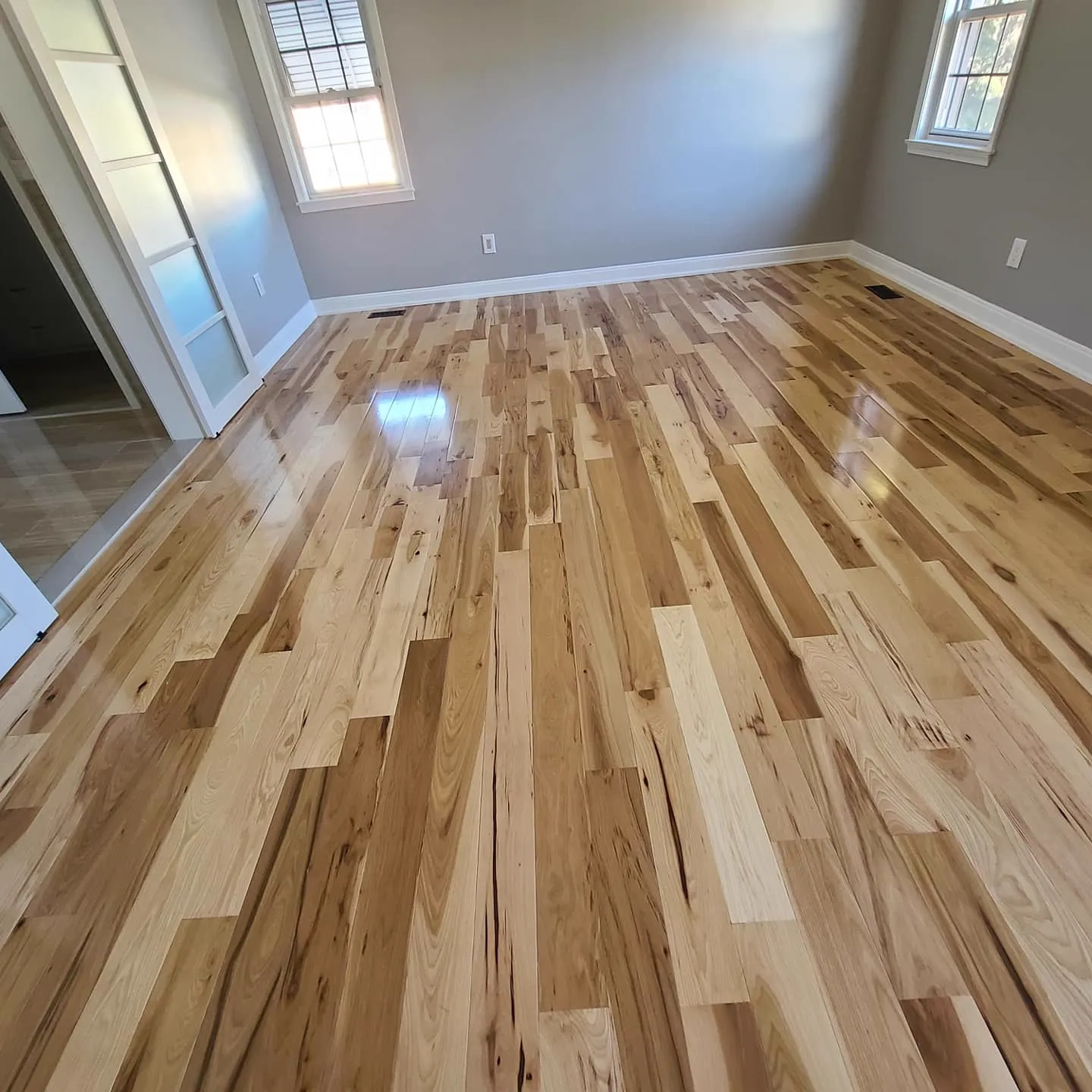 Natural hickory hardwood, living room